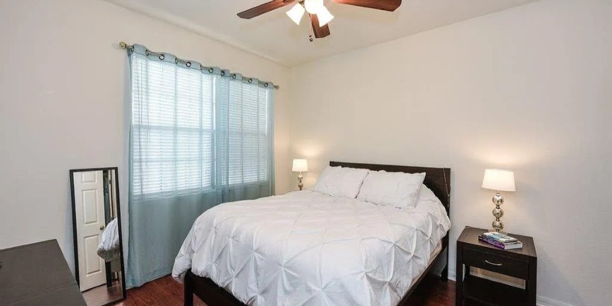 ec401334170542f8e615712d76b0259b-uncropped_scaled_within_1536_1152